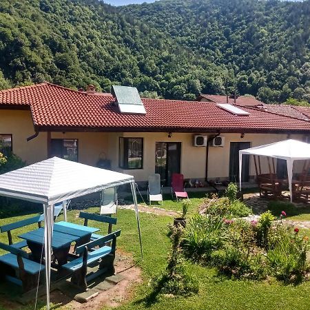 Hotel Кръчмъ При Байката Ribaritsa Exterior foto